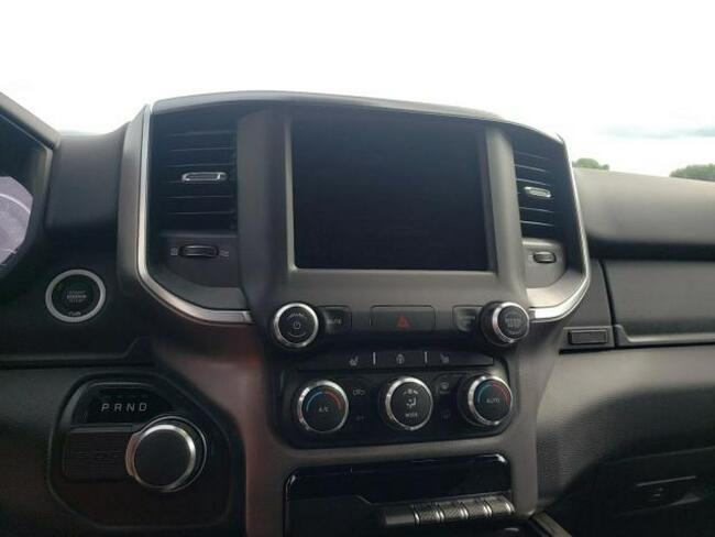 RAM 1500 2019, 5.7L, Big Horn, porysowany lakier