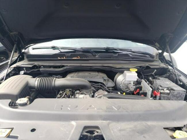 RAM 1500 2019, 5.7L, Big Horn, porysowany lakier