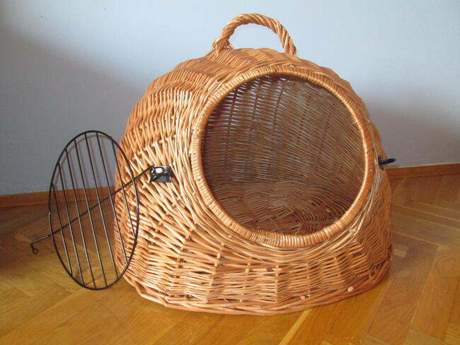 Transporter wiklinowy dla zwierząt