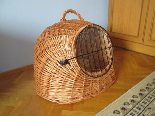 Transporter wiklinowy dla zwierząt