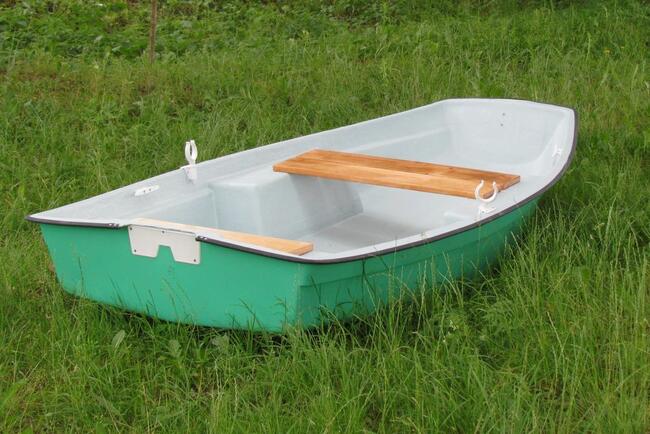 Łódź łódka wędkarska turystyczna 2,4 m łódka do wędkowania.