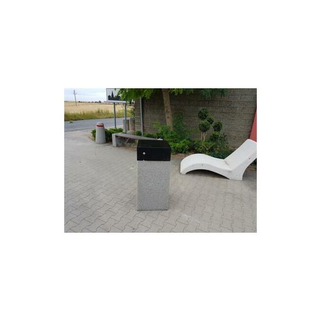 Kosz betonowy kwadratowy z daszkiem 70l litrów 46x46x100 cm