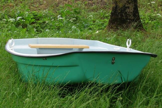 Łódź łódka wędkarska turystyczna 2,4 m łódka do wędkowania.