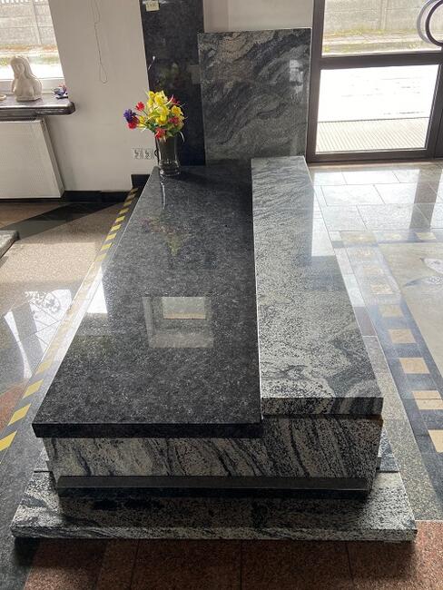 NAGROBKI GRANITOWE NAJTAŃSZE W POLSCE!