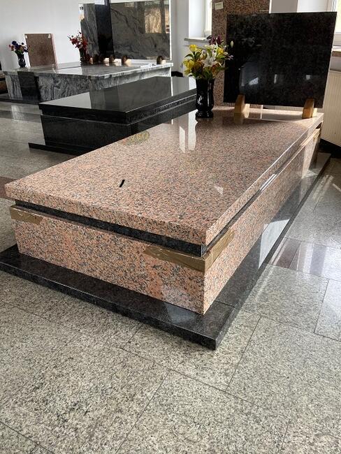 NAGROBKI GRANITOWE NAJTAŃSZE W POLSCE!