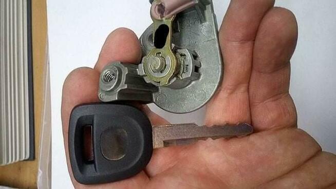 Dorabianie Kluczy Samochodowych- Awaryjne Otwieranie Aut