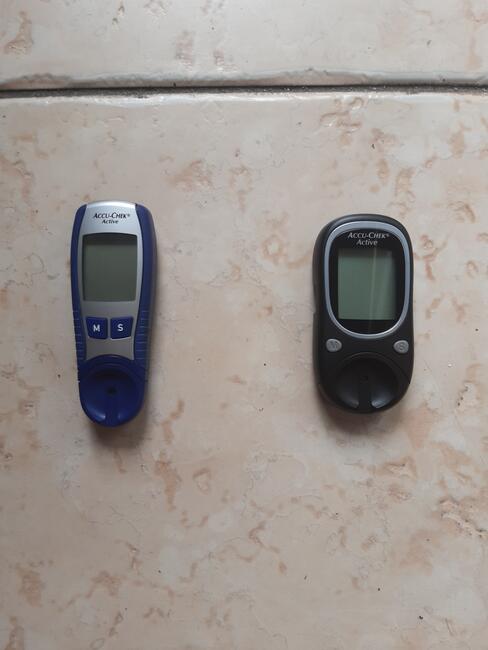 Glukometr Accu-Chek Active