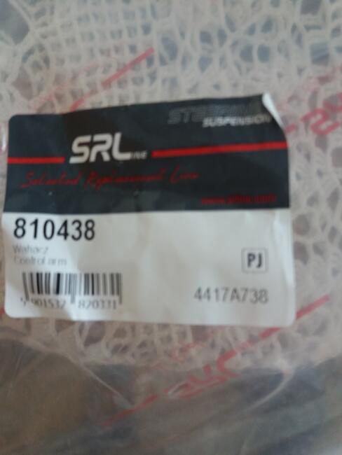 toyota yaris wahacz prawy