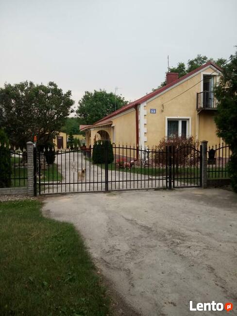 Sprzedam budynek mieszkalny+obiekty gospodarcze