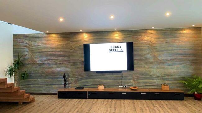 Fornir kamienny Burning Forest – do wnętrz / STONELAND