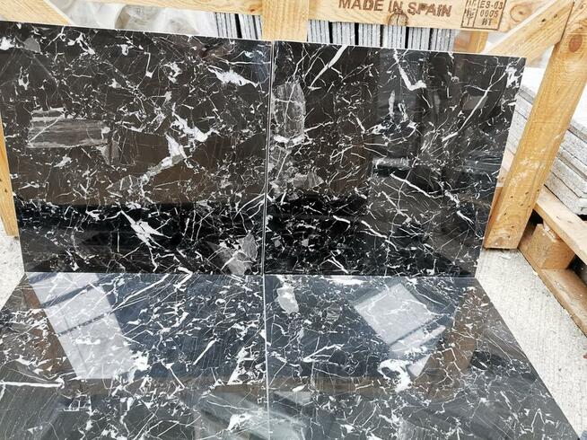 Płytki marmurowe NERO MARQUINA 45,7x45,7x1,2 poler