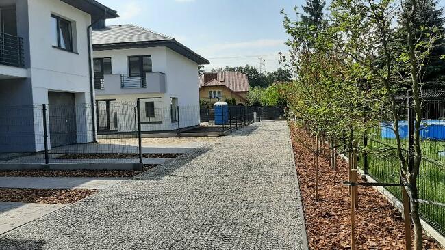 Domy na sprzedaż w Łomianki-Dąbrowa Nowe Wysoki Standard