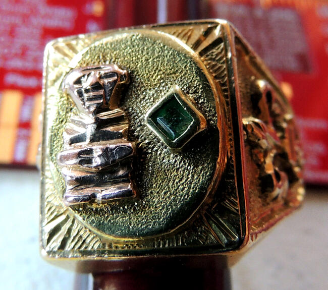 Złoty, 18k zegarek Longines z bransoletą i pierścieniem.