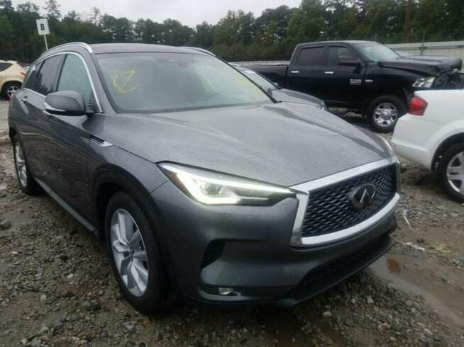 Infiniti QX50 2019, 2.0L, Essential, porysowany lakier