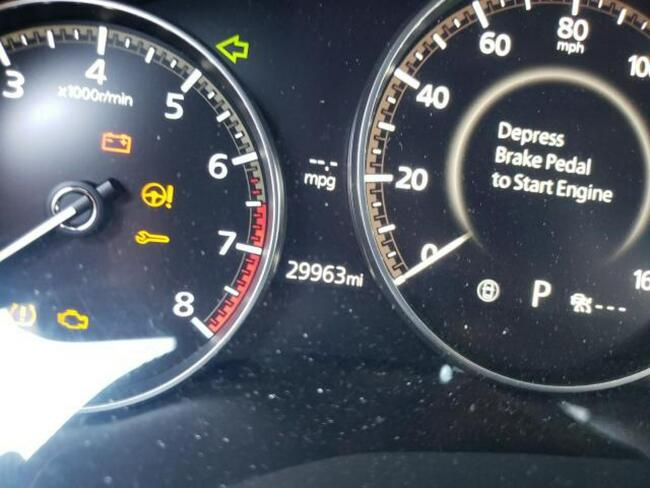 Mazda 3 2019, 2.5L, 4x4, porysowany lakier