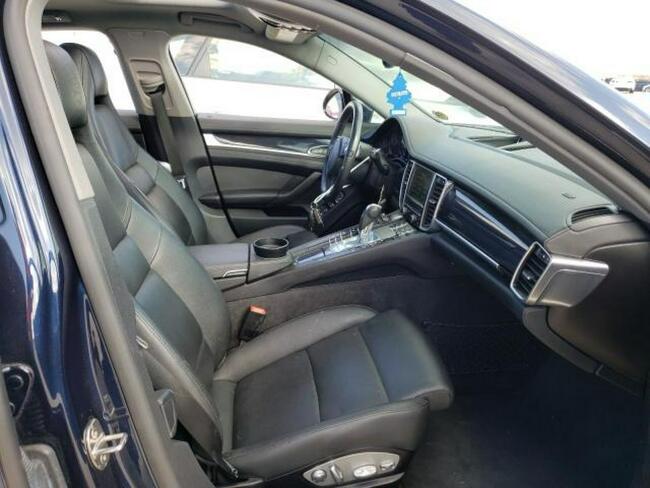 Porsche Panamera 2016, 3.6L, porysowany lakier