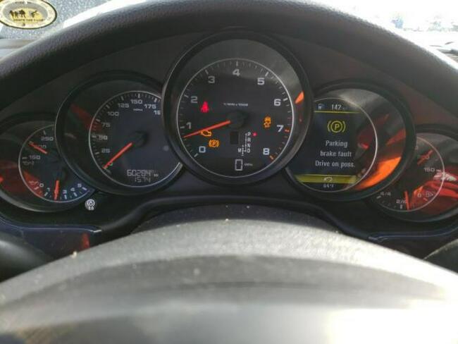 Porsche Panamera 2016, 3.6L, porysowany lakier