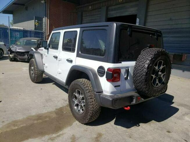Jeep Wrangler 2021, 3.0L, 4x4, porysowany lakier