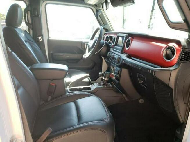 Jeep Wrangler 2021, 3.0L, 4x4, porysowany lakier