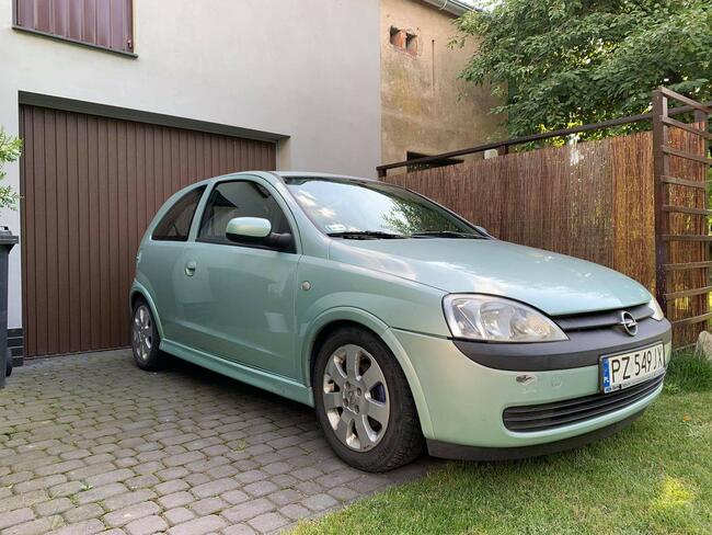 Opel corsa 1,4 w pieknym mietowym kolorze