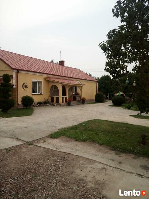 Sprzedam budynek mieszkalny+obiekty gospodarcze