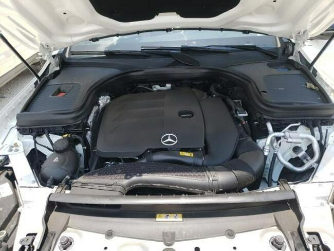 Mercedes GLC 300 2021, 2.0L, 4x4, po gradobiciu