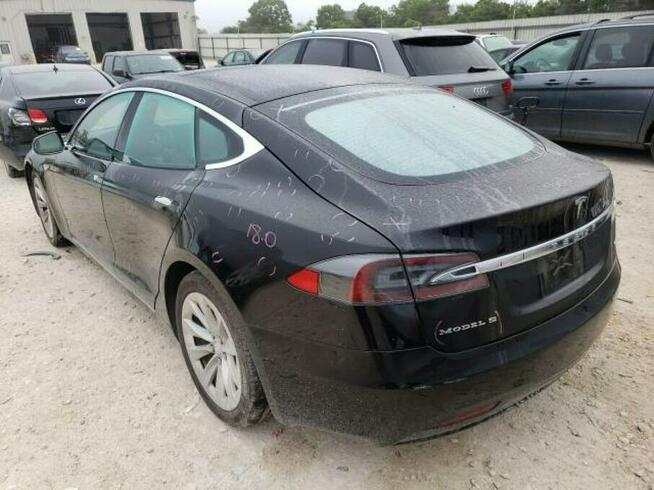 Tesla Model S 2016, 60D, po gradobiciu