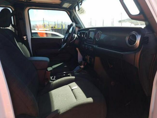 Jeep Wrangler 2019, 2.0L, 4x4, porysowany lakier