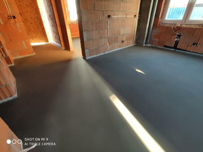 Wylewki maszynowe posadzki ogrzewanie podłogowe kotłownie