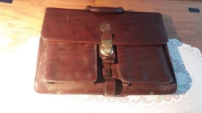 sprzedam 3 teczki skura