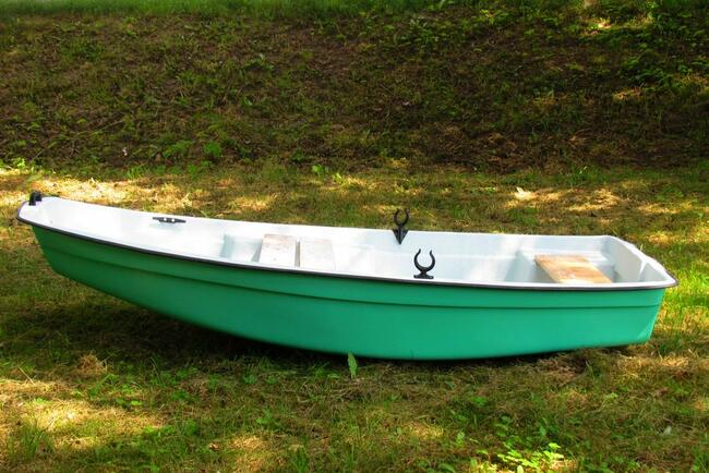 Mała łódka łódeczka bączek łódka wędkarska mała stabilna łód