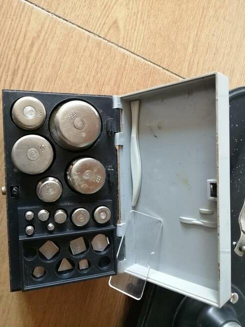 Do sprzedania dwie wagi.