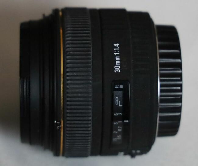 Obiektyw Sigma A 30 mm f/1.4 DC HSM / Canon