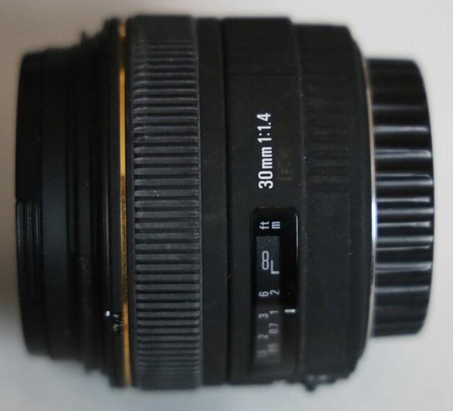 Obiektyw Sigma A 30 mm f/1.4 DC HSM / Canon