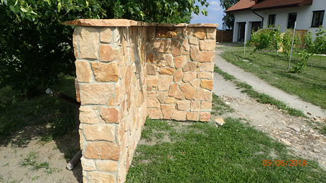 Kamień na ogrodzenie