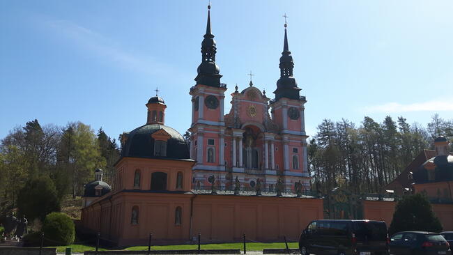 Nie chcesz siedzieć w domu? Lubisz weekendowe wypady?