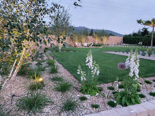 Kamień na ogrodzenie