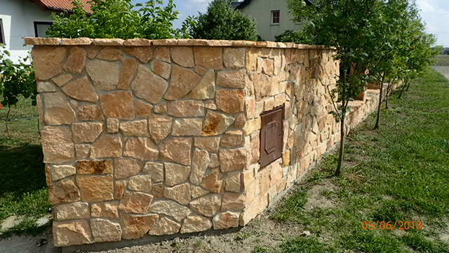 Kamień na ogrodzenie