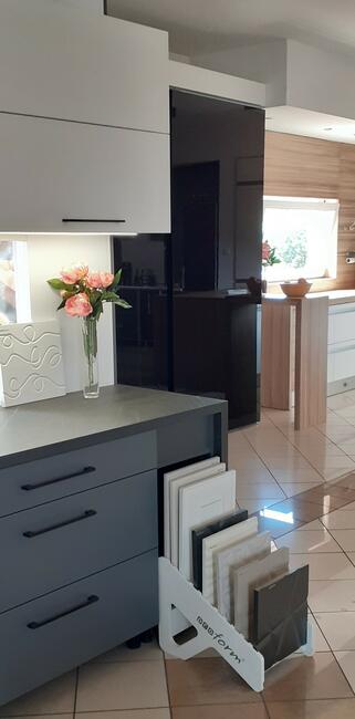 Meble na wymiar / kuchnie / szafy