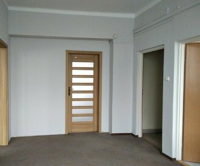 Wynajmę biurowiec w Lesku ul. Przemysłowa 11