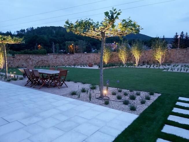 Kamień na ogrodzenie