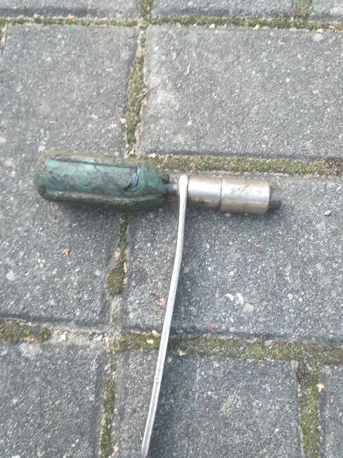 Sprzedam klucz do regulacji zaworów Fiat 125