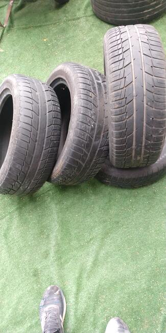 Opony 16 Effitrac Nokian cline