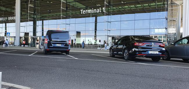 Transport na lotnisko Berlin (BER) – busy 24/7 z Poznania