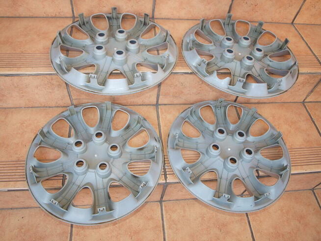 Kia kołpaki 15 oryginalne (5 x 114,3) komplet 4 sztuki