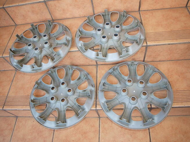 Kia kołpaki 15 oryginalne (5 x 114,3) komplet 4 sztuki