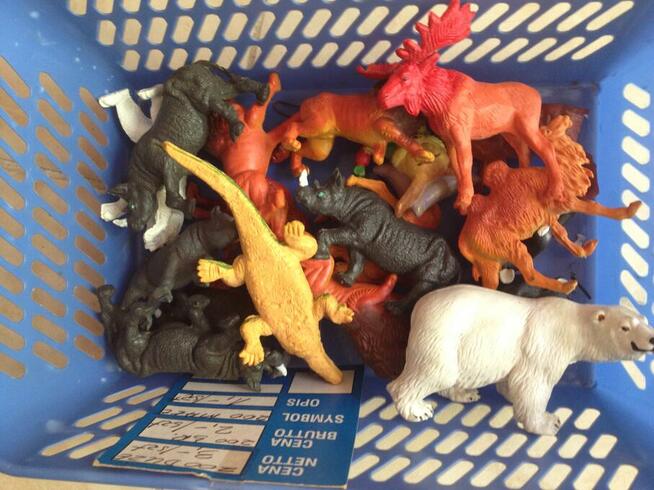 śpioszki, body, pościele, zabawki, wózki, foteliki,