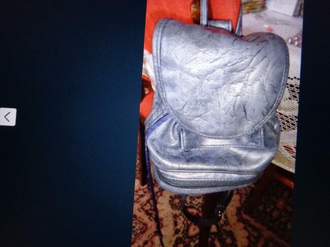 Mała torebka - plecak ze skóry eologicznej