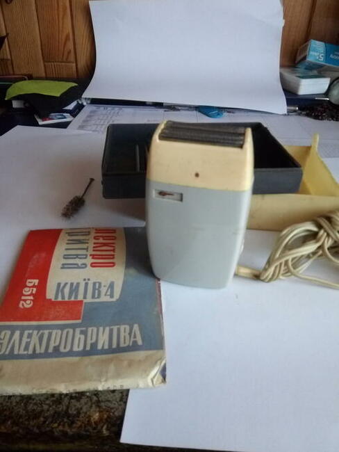 Maszynka do golenia z PRL