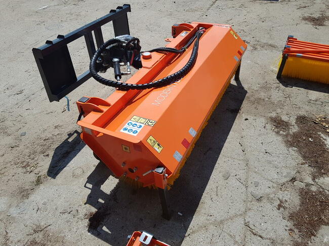 Zamiatarka szczotkowa, odśnieżarka, obmiatarka ZE 120-200 cm